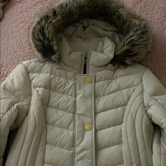 Coat - Picture 2 of 4